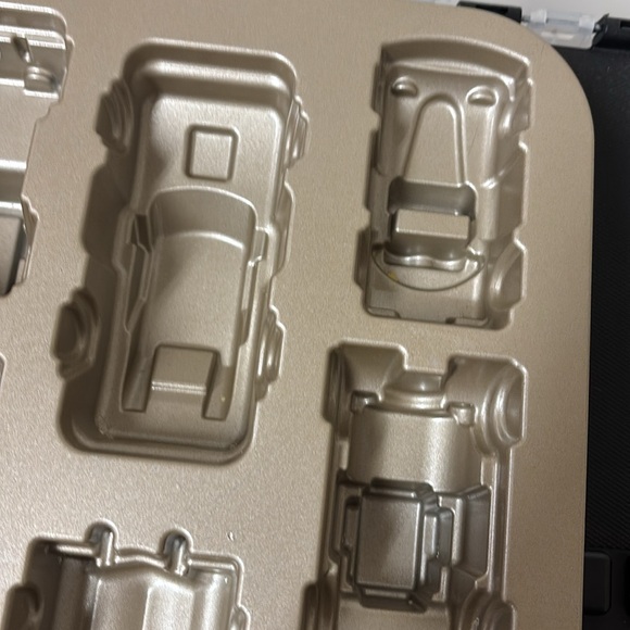 Practically new  Nordic Ware baking mold of eight mini car shapes. - Picture 3 of 7